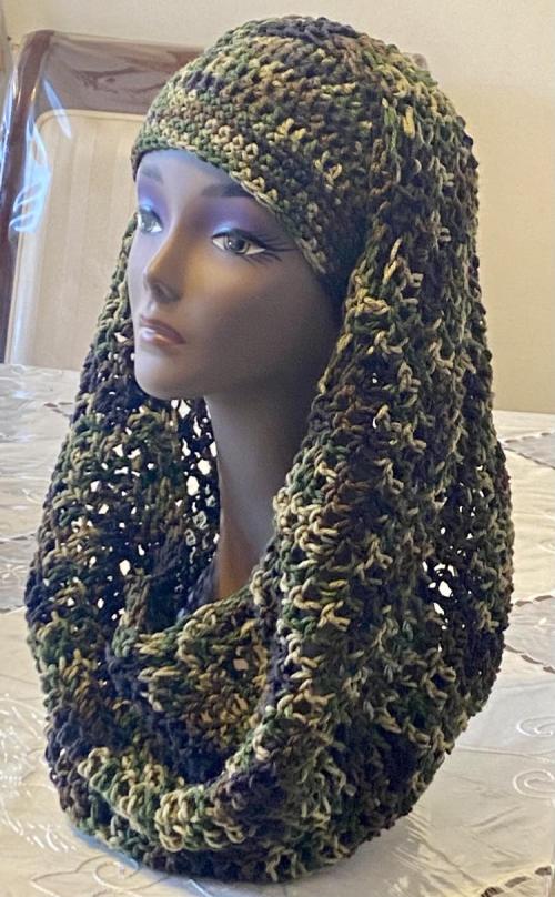 Crochet Cowl Scarf and Hat