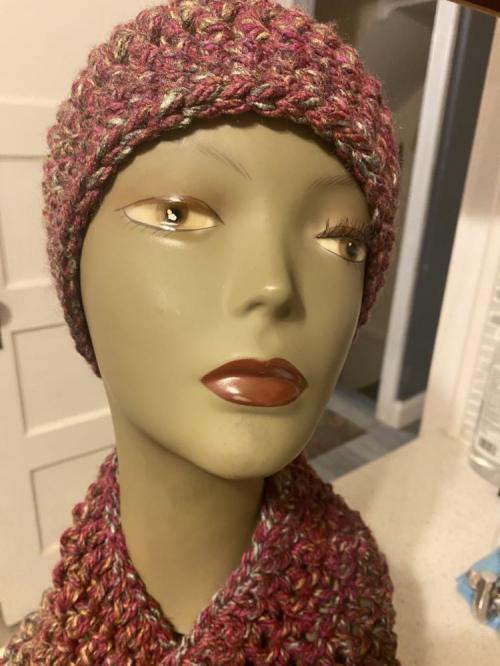 Crochet Cowl Scarf and Hat 