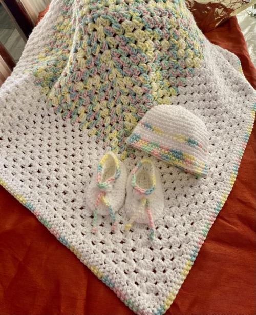 Crochet Baby Blanket, Hat and Booties 