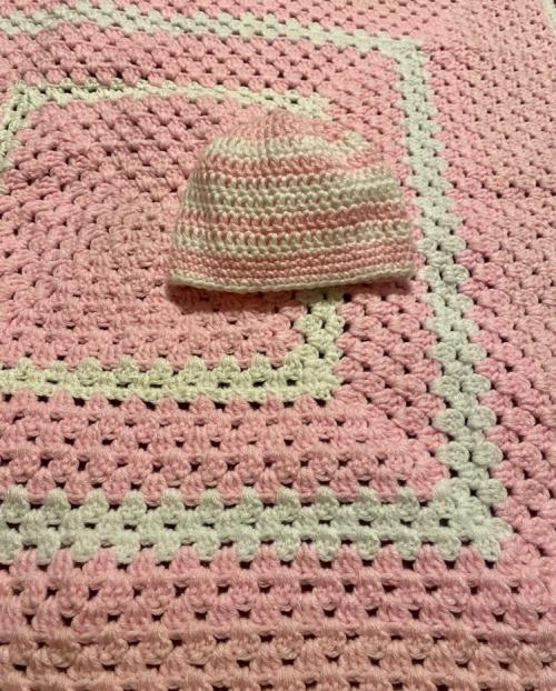 Crochet Baby Blanket and Hat 